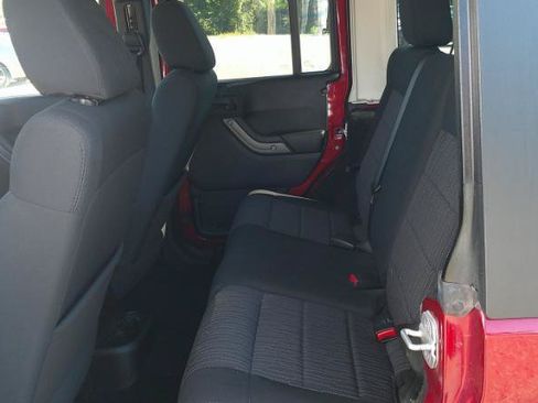 Used 2012 Jeep Wrangler Unlimited Sport AWD/4WD image 9