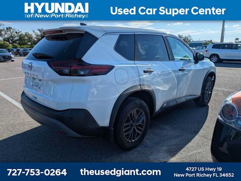 Used 2023 Nissan Rogue S FWD image 2