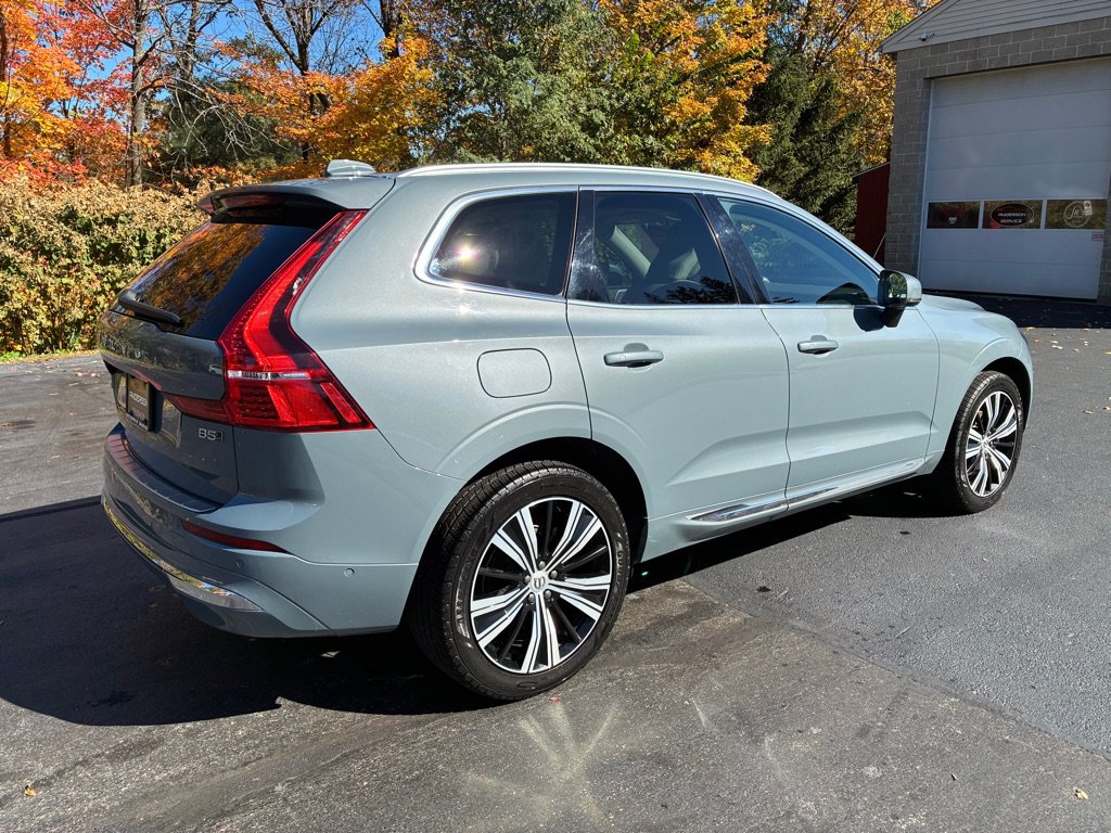 Used 2022 Volvo XC60 B5 Inscription w/ Advanced Package AWD/4WD image 7