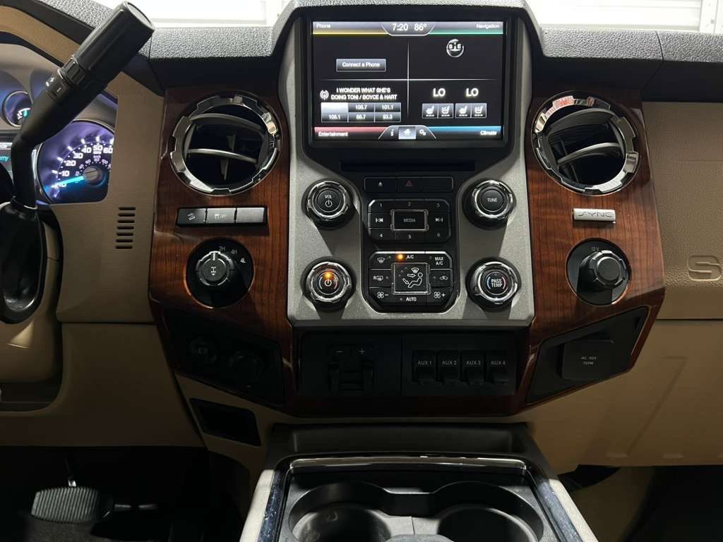 Used 2016 Ford F250 King Ranch w/ FX4 Off-Road Package AWD/4WD image 17
