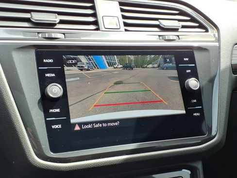 Used 2024 Volkswagen Tiguan SEL R-Line AWD/4WD image 19