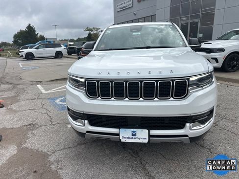 Used 2024 Jeep Wagoneer L Series II w/ Flexible Seating Group image 10