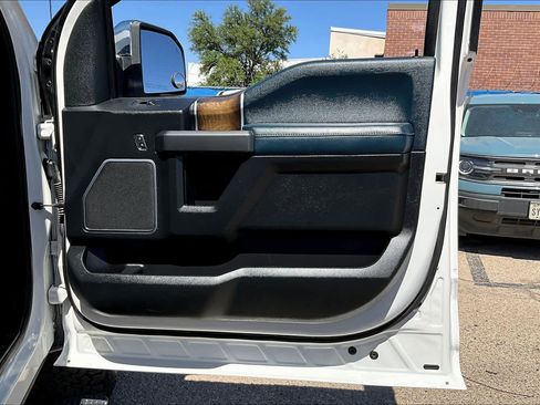 Used 2018 Ford F150 Limited image 22