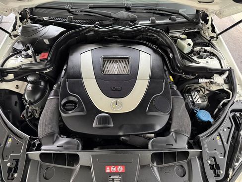 Used 2011 Mercedes-Benz E 550 Coupe image 11