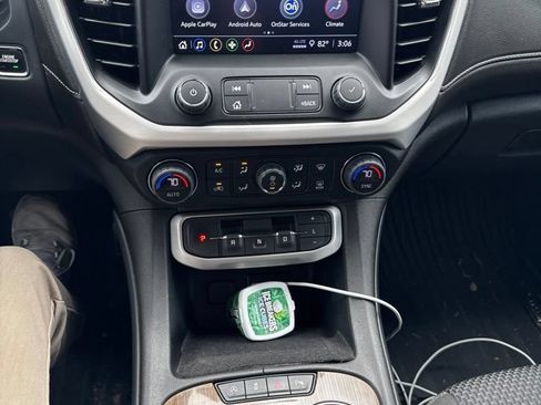 Used 2023 GMC Acadia SLE w/ Driver Convenience Package AWD/4WD image 6