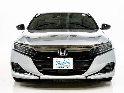 Used 2022 Honda Accord Sport image 4