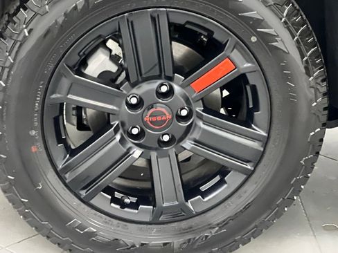 Used 2025 Nissan Rogue SV image 66