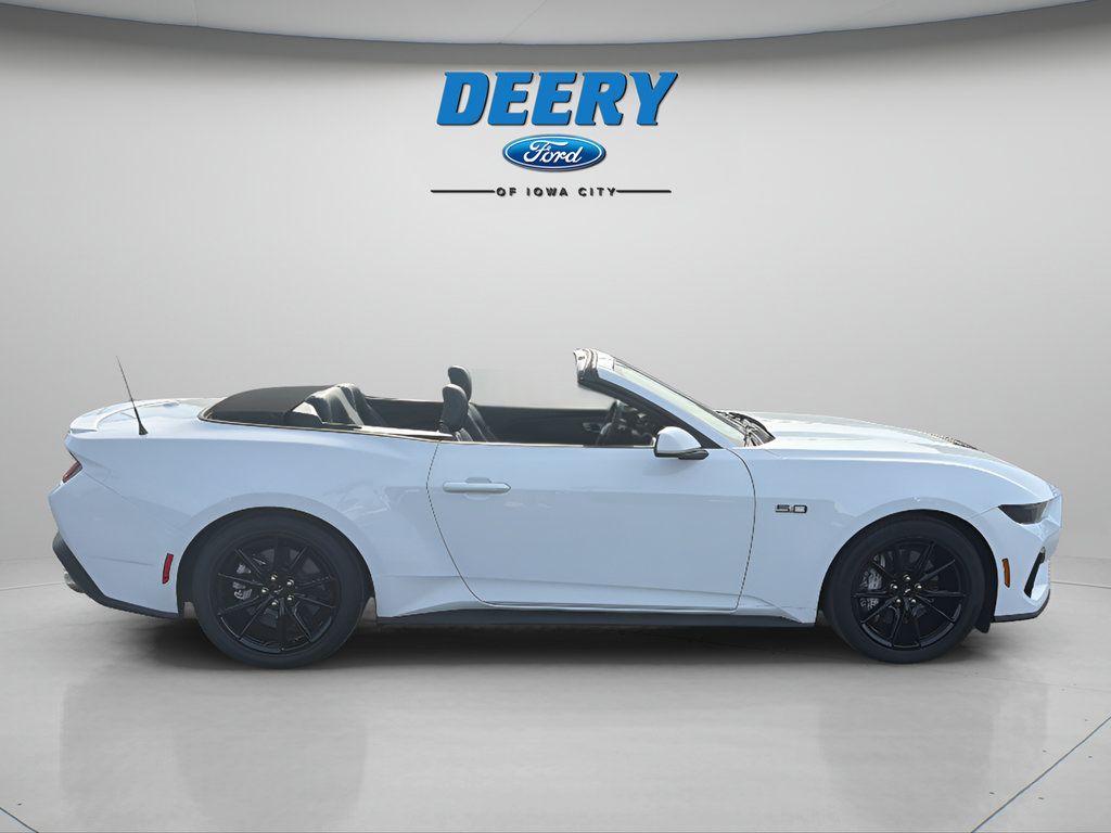 Used 2025 Ford Mustang GT Premium RWD image 38