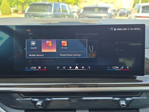 Used 2025 BMW X7 xDrive40i AWD/4WD image 24