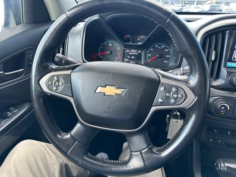 Used 2015 Chevrolet Colorado Z71 AWD/4WD image 24