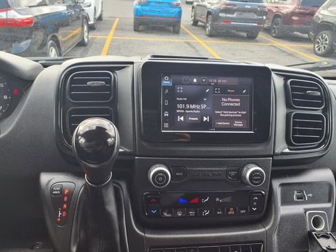 Used 2024 RAM ProMaster 2500 w/ Convenience Group FWD image 25