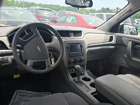 Used 2016 Chevrolet Traverse LS FWD image 9