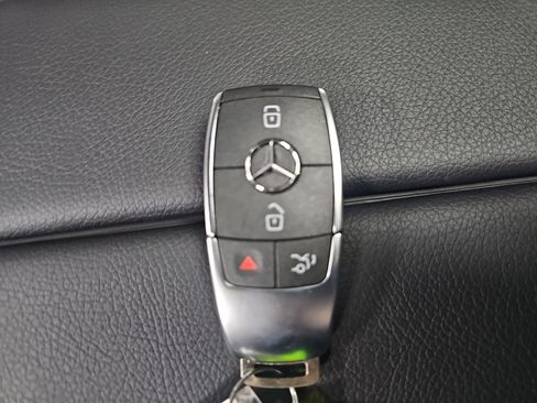 Used 2026 Mercedes-Benz GLE 350 4MATIC image 36