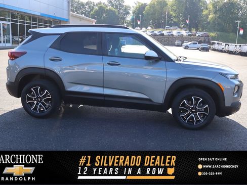 Used 2023 Chevrolet TrailBlazer ACTIV w/ Convenience Package AWD/4WD image 1