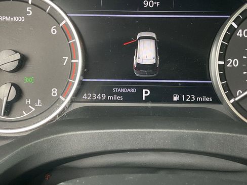 Used 2025 Nissan Rogue SV FWD image 35