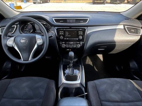 Used 2015 Nissan Rogue SV FWD image 5
