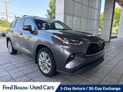 Used 2021 Toyota Highlander Limited