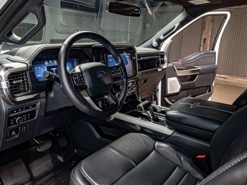 Used 2024 Ford F150 Platinum w/ Equipment Group 702A High image 17