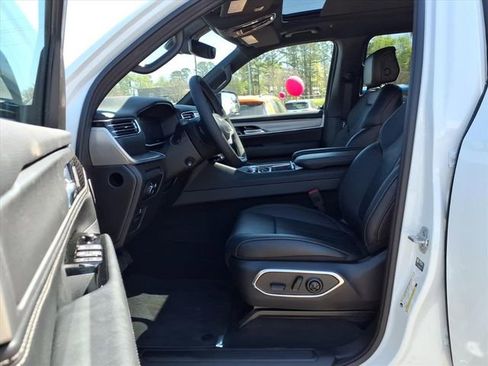 New 2026 Jeep Grand Wagoneer 4WD image 14