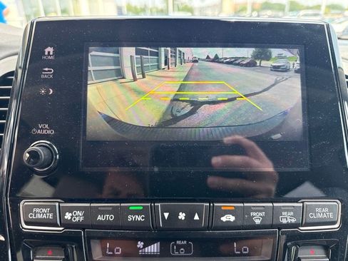 Used 2023 Honda Odyssey Touring image 21