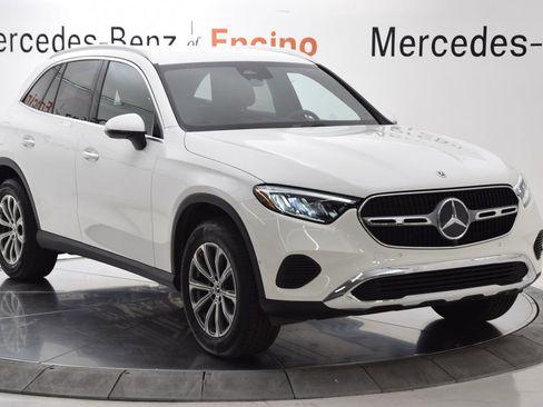 Certified 2026 Mercedes-Benz GLC 300 image 8