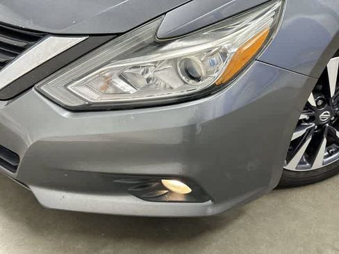Used 2017 Nissan Altima 2.5 SV FWD image 30
