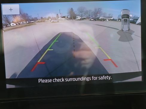 Used 2022 Ford Explorer XLT w/ Equipment Group 202A image 23