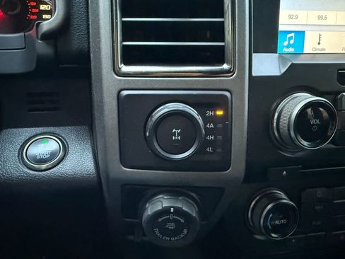 Used 2018 Ford F150 Raptor w/ Equipment Group 802A Luxury image 40