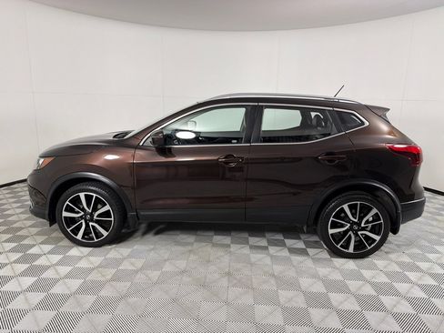 Used 2017 Nissan Rogue Sport SL w/ SL Premium Package image 6