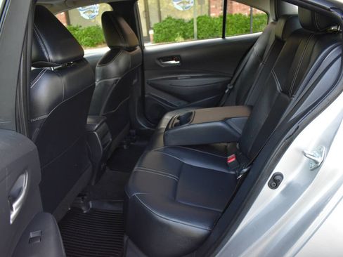 Used 2021 Toyota Corolla XLE FWD image 9