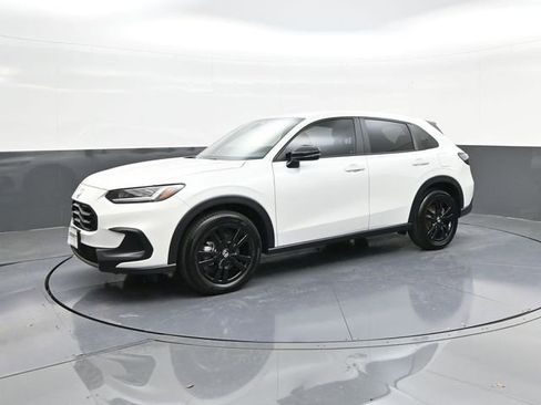 Certified 2026 Honda HR-V Sport image 31