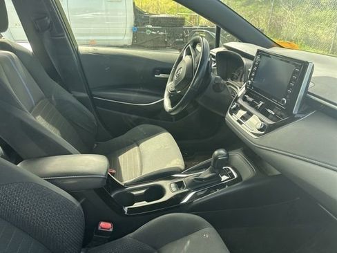 Used 2020 Toyota Corolla SE w/ SE Premium Package FWD image 12