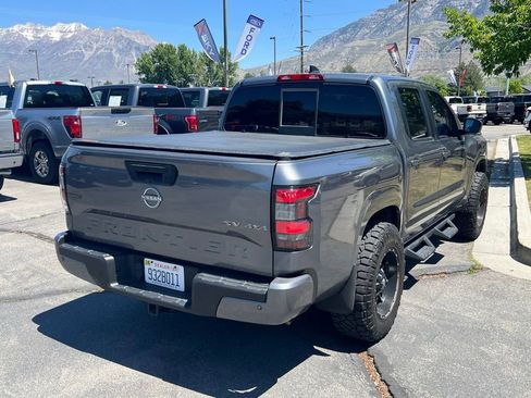 Used 2022 Nissan Frontier SV AWD/4WD image 9