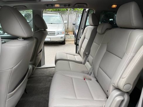 Used 2012 Honda Odyssey Touring image 18