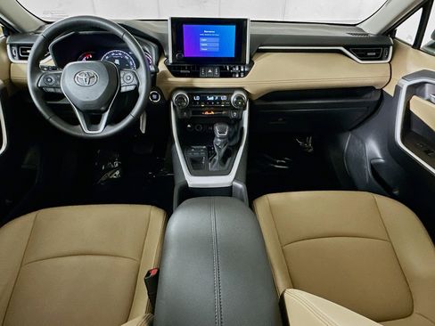 Used 2023 Toyota RAV4 XLE Premium FWD image 27