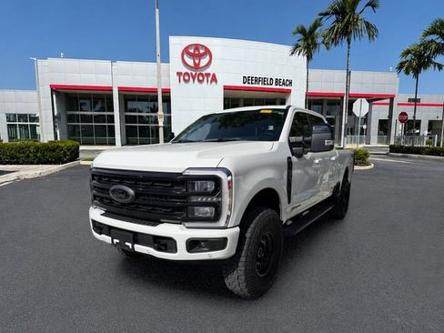 Used 2024 Ford F250 Lariat w/ Lariat Ultimate Package AWD/4WD image 3