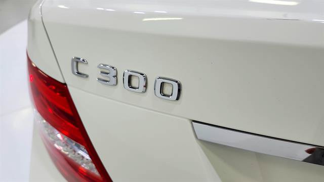 Used 2012 Mercedes-Benz C 300 4MATIC Sedan image 28