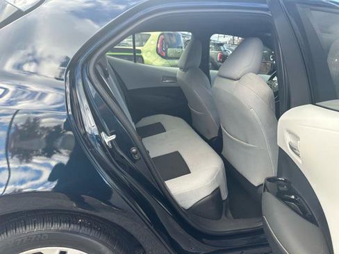 Used 2021 Toyota Corolla SE image 14