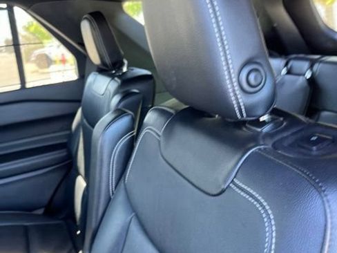 Used 2020 Ford Explorer ST w/ Premium Technology Package AWD/4WD image 9