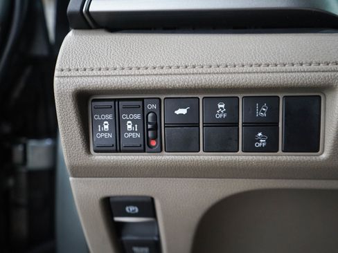 Used 2018 Honda Odyssey EX-L image 31