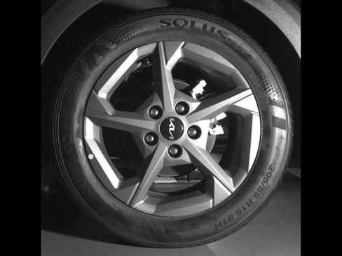 Certified 2025 Kia K4 FWD image 13