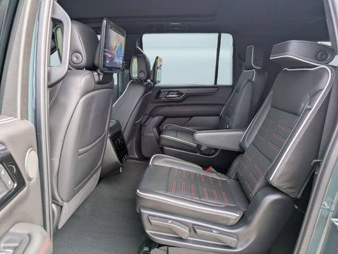 Used 2025 GMC Yukon XL AT4 Ultimate w/ LPO, Floor Liner Package AWD/4WD image 17