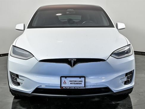 Used 2018 Tesla Model X 75D AWD/4WD image 4