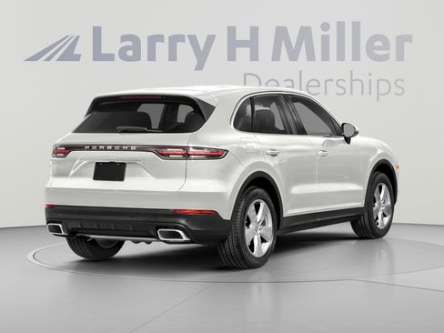Used 2019 Porsche Cayenne AWD/4WD image 2