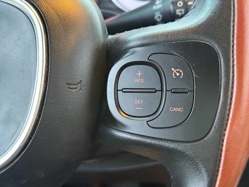 Used 2014 FIAT 500L Trekking FWD image 23