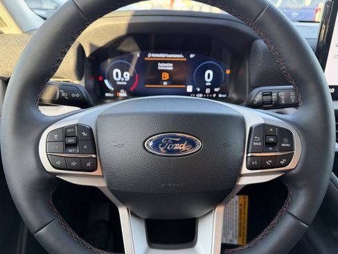 New 2026 Ford Explorer Active w/ Active Comfort Package RWD image 29