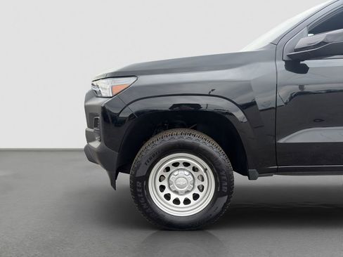 Used 2024 Chevrolet Colorado W/T w/ WT Convenience Package II image 22