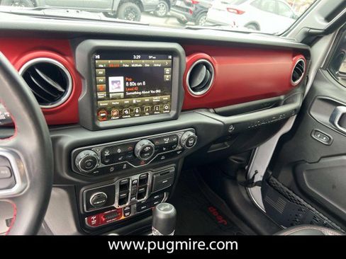 Used 2023 Jeep Wrangler Unlimited Rubicon w/ LED Lighting Group image 29