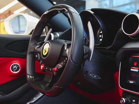 Used 2023 Ferrari Portofino M image 33