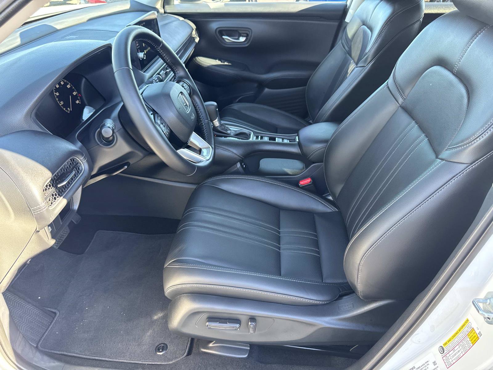 Used 2027 Honda HR-V EX-L image 23